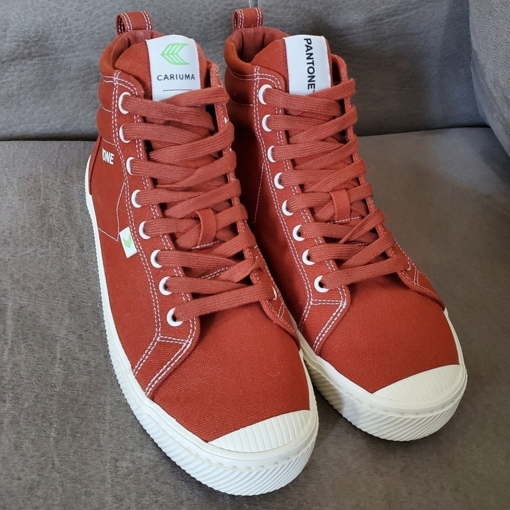 Cariuma Pantone high top sneakers rust color Unisex Mens 9.5 Womens 11